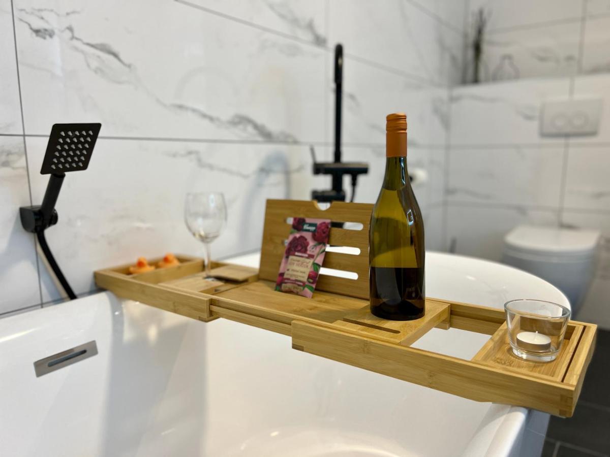 Junipro Luxury Apartments Bosen-Eckelhausen Eksteriør billede
