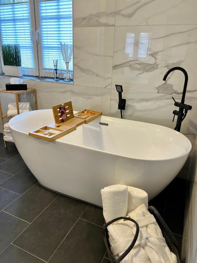 Junipro Luxury Apartments Bosen-Eckelhausen Eksteriør billede